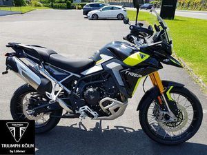 TRIUMPH TIGER 900 RALLY PRO BLACK WEEKS DEAL