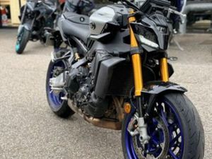 YAMAHA MT-09 SP 2025 850 CM3 | MOTO ROUTIÈRE | 900 KM | GRIS | 69570 DARDILLY