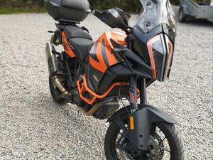 KTM 1290 SUPER ADVENTURE S 2020
