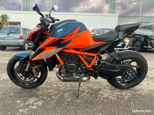 KTM 1290 SUPER DUKE R
