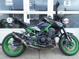 ② KAWASAKI Z 900 PERFORMANCE MET SLECHTS 3900 KM