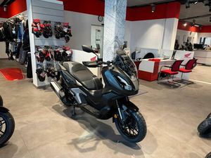 HONDA ADV350 2025 MATT COAL BLACK *SOFORT VERFÜGBAR*