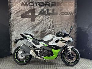 KAWASAKI NINJA 7 HYBRID 451 CC