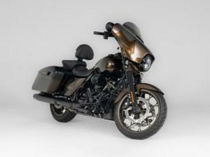 HARLEY-DAVIDSON FLHXST STREET GLIDE ST (BJ 2023) — MOTOREN | HARLEY-DAVIDSON — MARKTPLAATS
