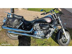 HYOSUNG ST7 TRÈS BON ÉTAT