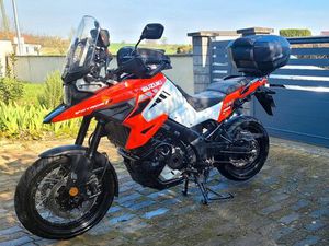 SUZUKI VSTROM 1050 XT