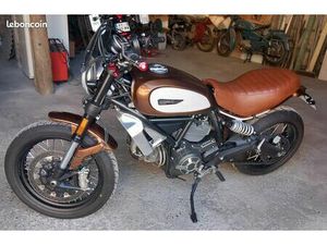 DUCATI SCRAMBLER 800 ICON