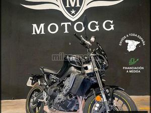 YAMAHA - MT 09