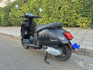 VESPA 300 GTS SUPER SPORT