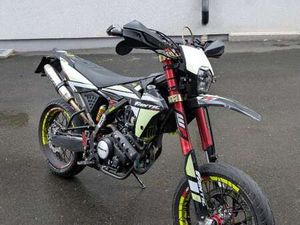 XMF 125 COMPETITION