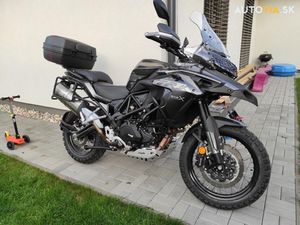 BENELLI TRK 502X 35KW MANUÁL