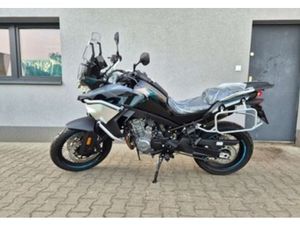 CFMOTO MT 800MT SPORT OD MUDDY DOSTEPNY OD REKI BENZYNA 95KM