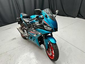 YAMAHA YZF R-3 321/ABS