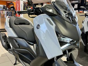 YAMAHA X-MAX 125 TECH MAX