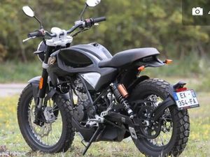 MOTO RIEJU CENTURY 125CM3