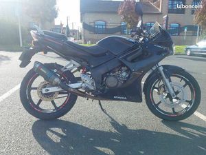 HONDA CBR 125R 2004
