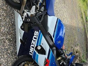 GSXR 750