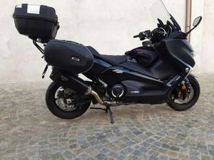 YAMAHA TMAX 530 NERO