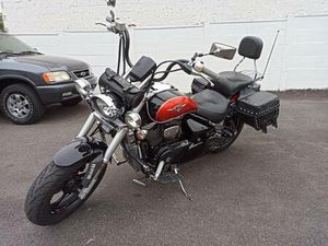 SUZUKI BOULEVARD M800