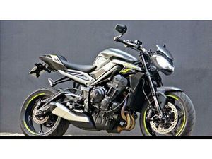 VENDO TRIUMPH STREET TRIPLE 765 R (2023 - 25) USATA A VICENZA (CODICE 9877515) - MOTO.IT