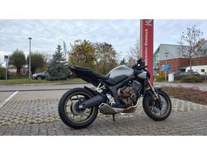 HONDA CB650R E-CLUTCH