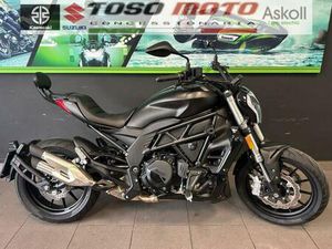 VENDO BENELLI 502 C (2021 - 25) USATA A PESCATE (CODICE 9877066) - MOTO.IT