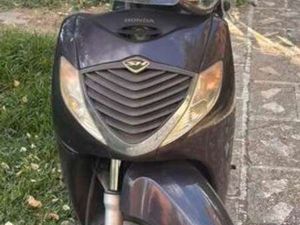 HONDA SH 150I MARRONE