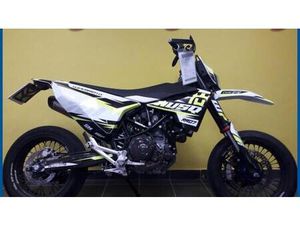 VENDO HUSQVARNA 701 SUPERMOTO (2021) USATA A ROZZANO (CODICE 9827986) - MOTO.IT