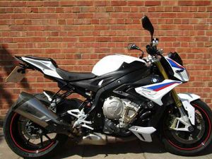 BMW S 1000 R SPORT HP , ONE FORMER KEEPER, FULL SERVICE HISTORY, TRACKER FITTED.