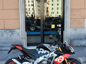 VENDO APRILIA TUONO V4 FACTORY (2017 - 18) USATA A GENOVA (CODICE 9876923) - MOTO.IT