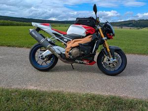 APRILIA TUONO 1000RR FACTORY
