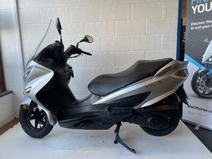 SUZUKI BURGMAN 125 CVT EURO 4 125 CC