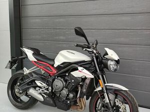 TRIUMPH STREET TRIPLE R 765 .2017R. SIEMIATYCZE