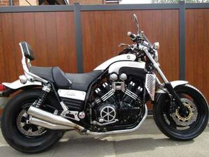 YAMAHA VMAX 1200 * OLD SCHOOL GEM * 10600 MILES FROM NEW * ALL OLD MOT'S *1998