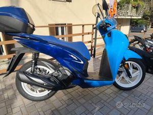 HONDA SH 125 40° ANNIVERSARIO SPECIAL EDITION