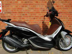 PIAGGIO BEVERLY 300 CC GREAT COMMUTER VERY FAST AND RELIABLE. CHEAP TO RUN.