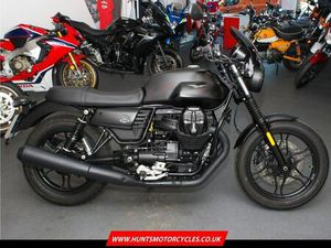 2020 '20 MOTO GUZZI V7 750 III STONE. 1 OWNER. JUST 823 MILES FROM NEW. £5,995