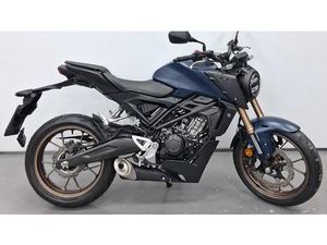 VENDO HONDA CB 125 R (2024 - 25) USATA A BAREGGIO (CODICE 9877388) - MOTO.IT