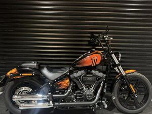 2022 22 HARLEY-DAVIDSON SOFTAIL STREETBOB 114 VIVID BLACK