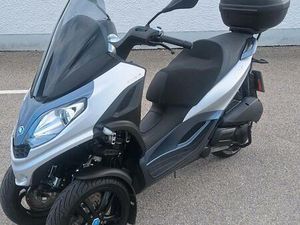 PIAGGIO MP3. HPE 300