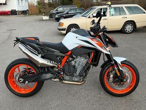 KTM 890 DUKE R VIEL ZUBEHÖR