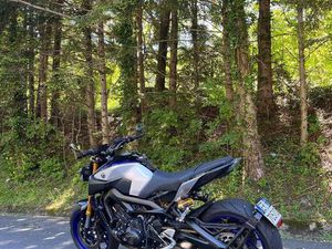 VENDO YAMAHA MT-09 SP (2018 - 20) USATA A GENOVA (CODICE 9877147) - MOTO.IT