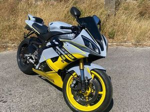 YAMAHA YZF R6 (RJ15) PONTINHA E FAMÕES
