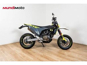 HUSQVARNA 701 SUPERMOTO