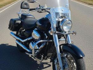 KAWASAKI VN 900 TOPZUSTAND VIELE EXTRAS WINTER SCHNÄPPCHEN
