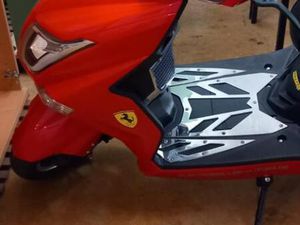 ELEKTROROLLER FUTURA