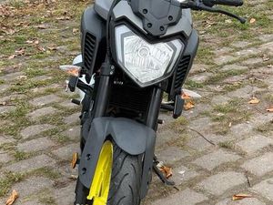 YAMAHA MT125 BAUJAHR 2018