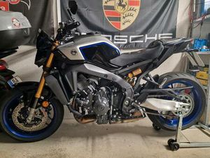 YAMAHA MT-09 SP RN87 INKL. ZUBEHÖR *ABSOLUT NEUWERTIG*