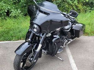 HARLEY DAVIDSON CVO STREET GLIDE