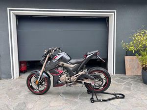 ZONTES U 125 MIT VIELEN EXTRAS